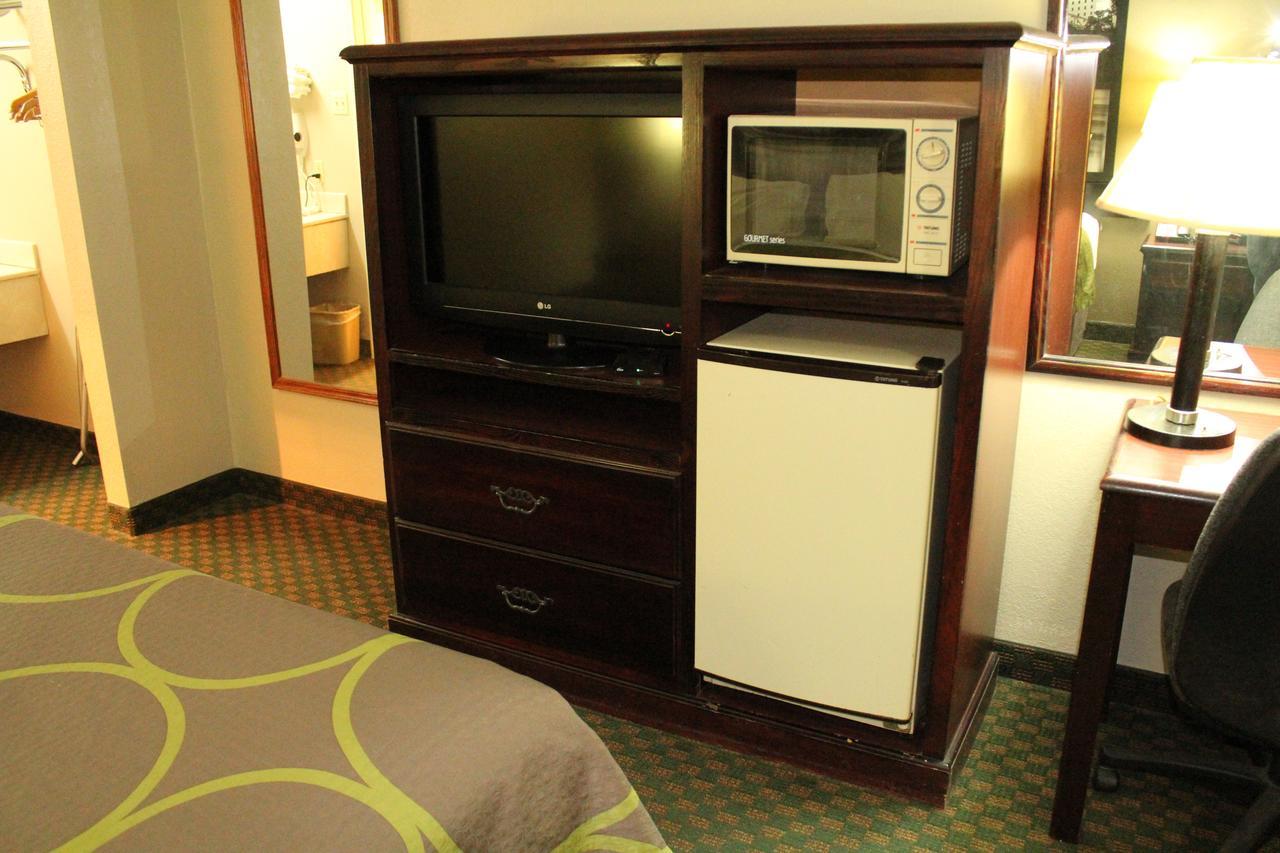 Super 8 By Wyndham Bossier City/Shreveport Area Eksteriør bilde